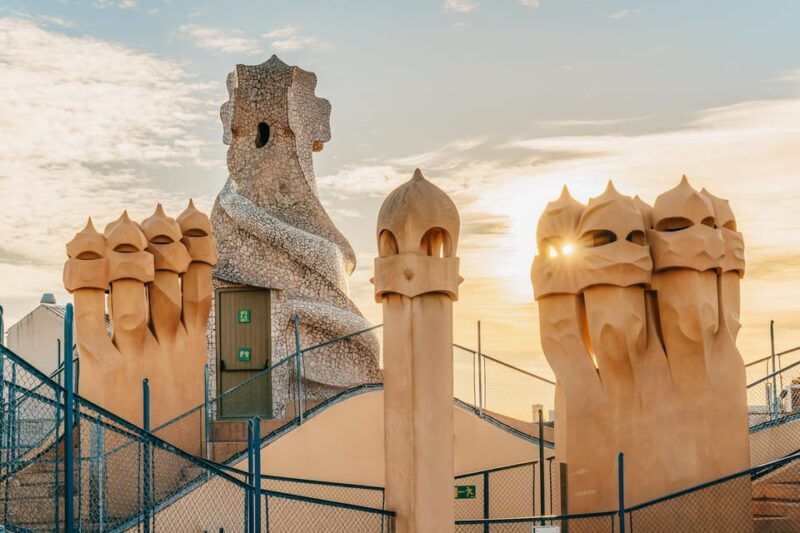 barcelona-casa-mila-early-morning-access-guided-tour