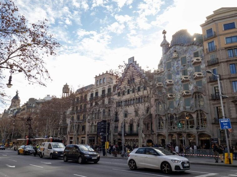 barcelona-casa-mila-passeig-de-gracia-casa-batllo-tapas