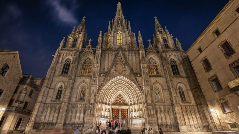 barcelona-cathedral-exclusive-walking-tour-entry-tickets