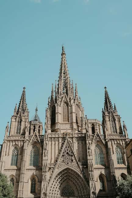 Barcelona: Cathedral of Barcelona Saint Eulalia Guided Tour - An Authentic Look at the Cathedral of Barcelona