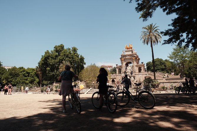 barcelona-city-bike-tour-highlights-and-hidden-gems