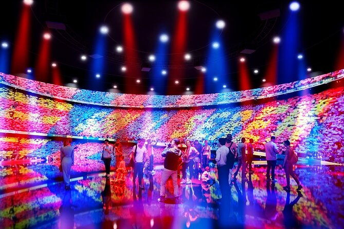 barcelona-city-hop-on-hop-off-and-fc-barcelona-immersive-tour