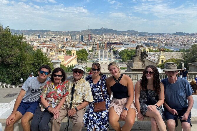 barcelona-city-tour-gothic-pedrera-sagrada-familia-park-guell
