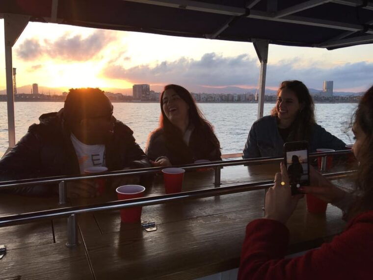 barcelona-city-views-catamaran-cruise-with-music