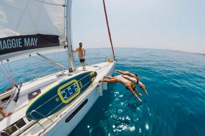 barcelona-coastline-boat-trip-with-snacks-and-cava