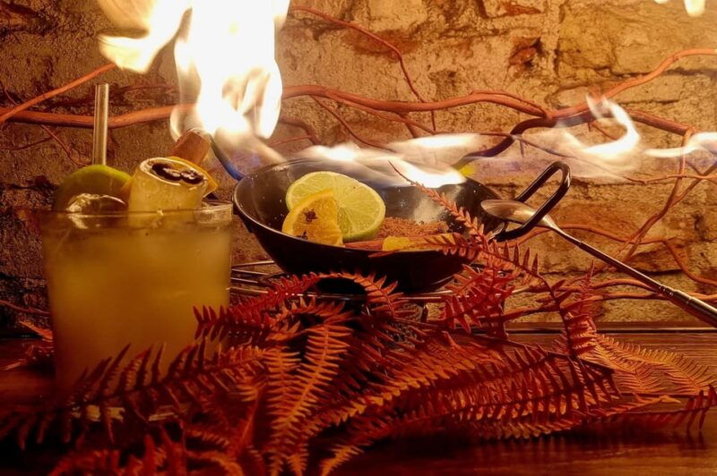 barcelona-cocktail-class-workshop-make-shake-cook-paint