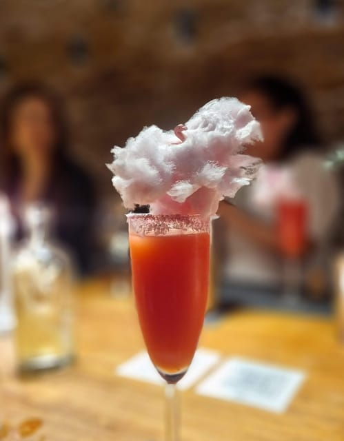 barcelona-cocktail-class-workshop-make-shake-cook-paint