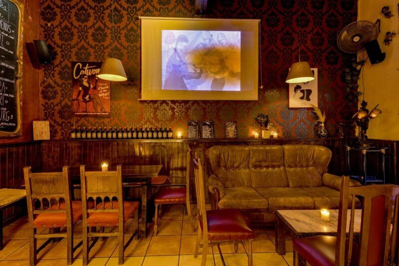 barcelona-cocktail-making-class-with-tapas