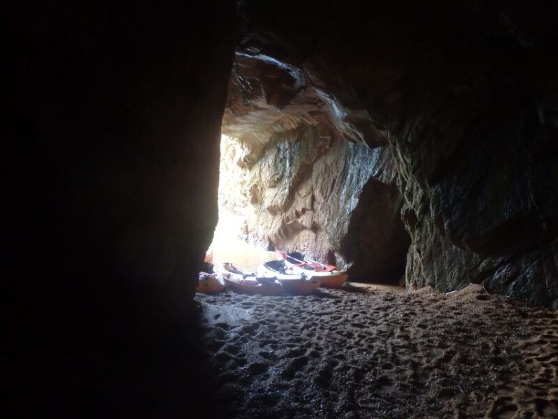 barcelona-costa-brava-kayak-snorkel-cliff-jump-lunch