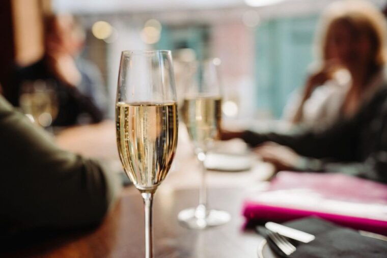 barcelona-devour-tapas-wine-tour-in-el-born