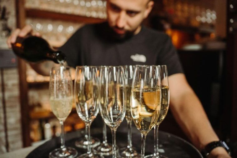 barcelona-devour-tapas-wine-tour-in-el-born