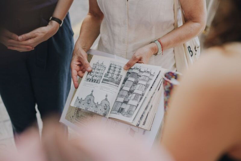 barcelona-discover-gaudi-architectural-guided-tour