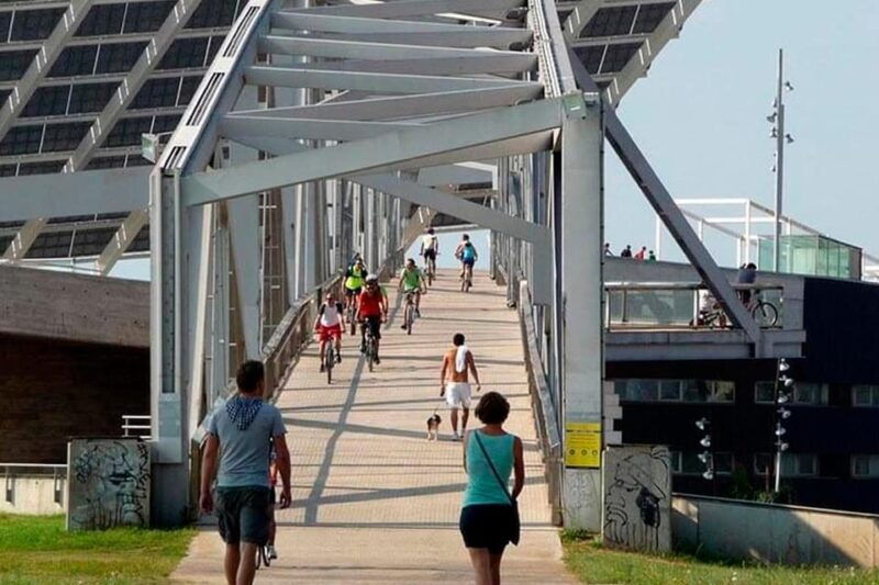 barcelona-electric-scooter-tour-along-the-promenade-and-parks