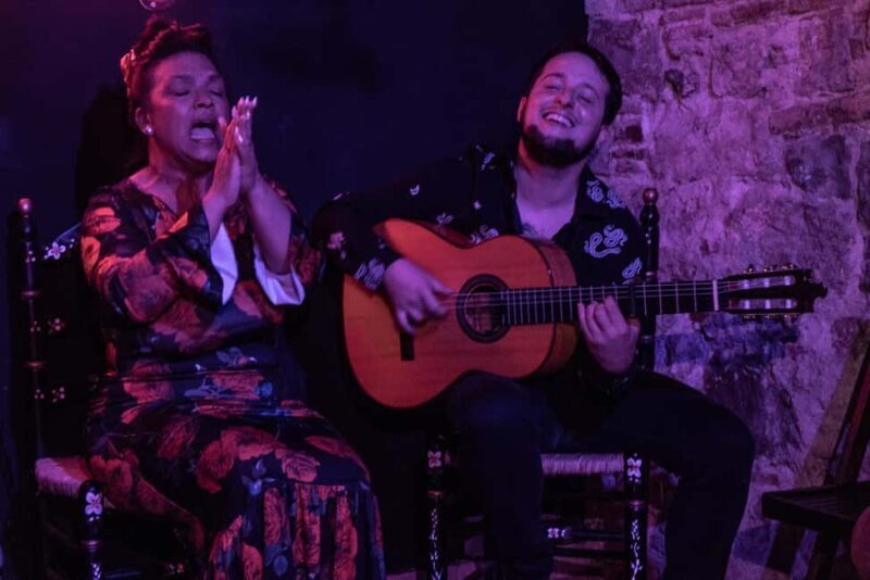 Barcelona: Espectáculo de FLAMENCO íntimo en Las Brujas Club - FAQ