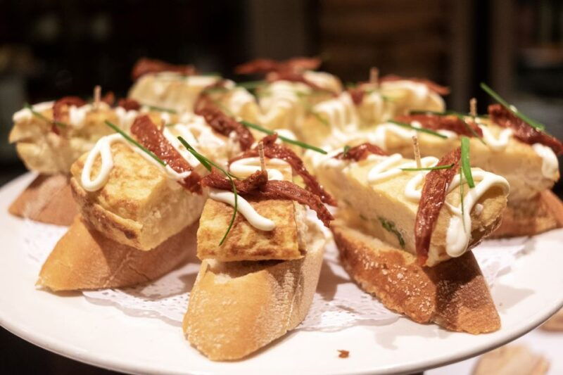 barcelona-evening-food-and-wine-tasting-tour