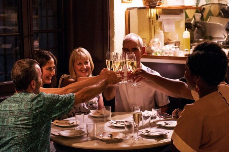 barcelona-evening-tapas-tour-in-the-poble-sec-neighbourhood