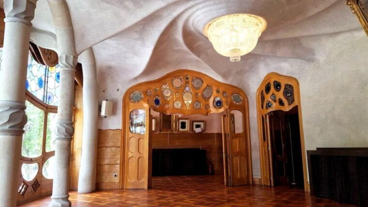 barcelona-exclusive-exploration-of-gaudis-masterpieces