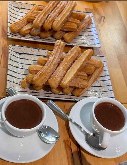 barcelona-experience-the-best-churros-with-hot-chocolate