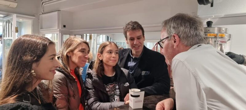 barcelona-experience-the-best-churros-with-hot-chocolate