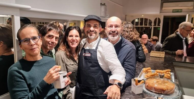 barcelona-experience-the-best-churros-with-hot-chocolate