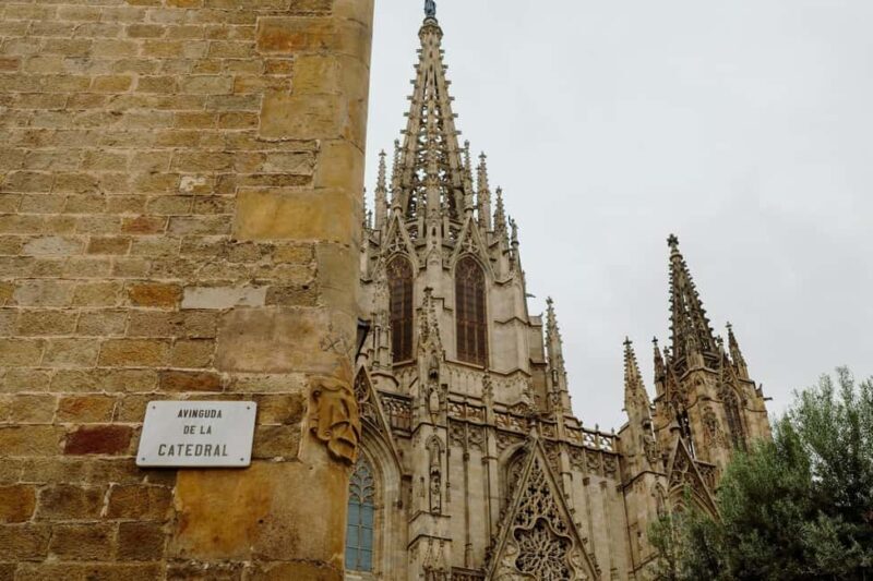 Barcelona: Experience the City's Heart on a Walking Tour - Why This Tour Works Well