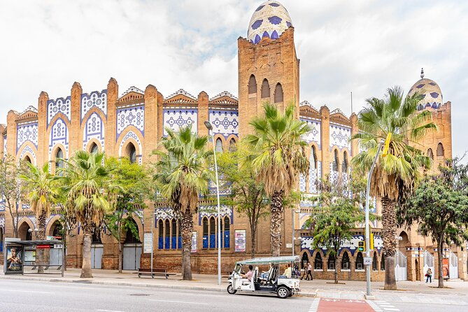 barcelona-expert-plus-tour-in-private-eco-tuk-tuk