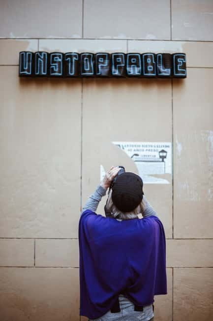 Barcelona: Explore Art district with Wine - An In-Depth Look at the Art District Tour in Barcelona