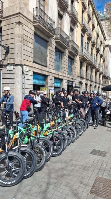 Barcelona: explore the city center and the beach on an electric scooter and e-bike - Discovering Barcelona on Two Wheels