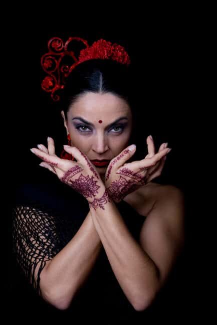 Barcelona: Flamenco Dance Class for Beginners at the Flamenco Theater - Who Should Consider This Flamenco Class?