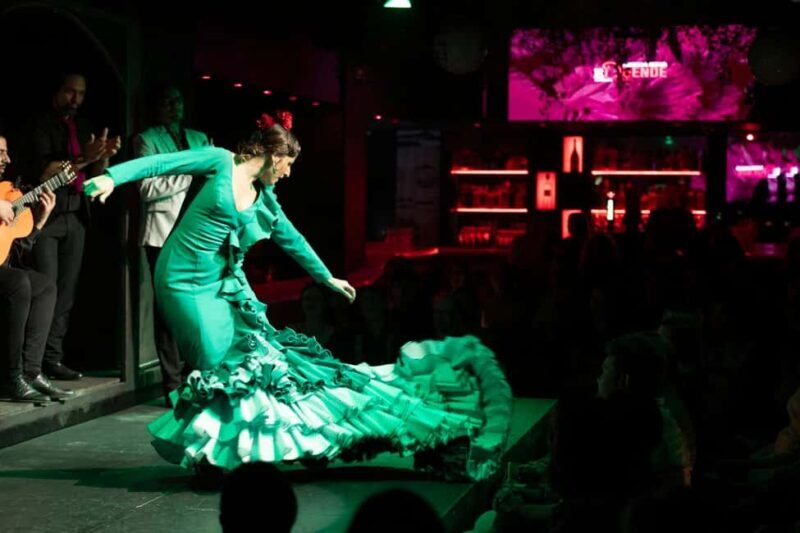 Barcelona: Flamenco Show with Drink at La Rambla - The Venue and Atmosphere