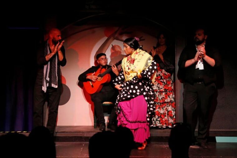 barcelona-flamenco-show-with-drink-at-la-rambla