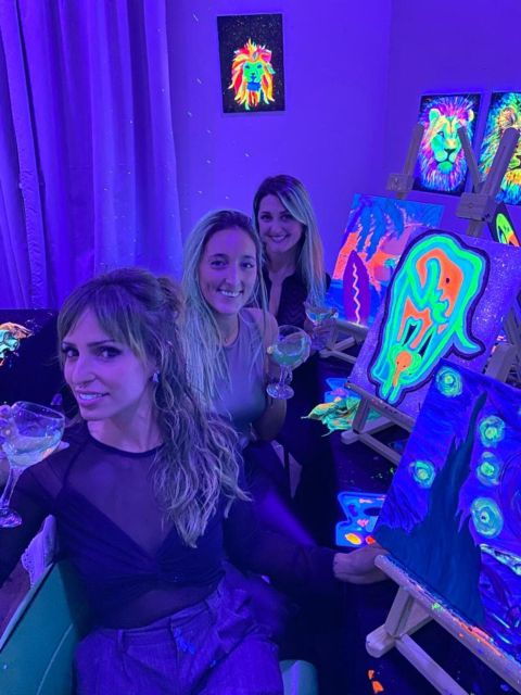 barcelona-fluorescent-paint-and-wine-workshop