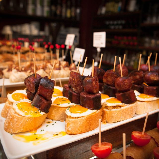 barcelona-food-drink-tasting-tour-in-traditional-taverns