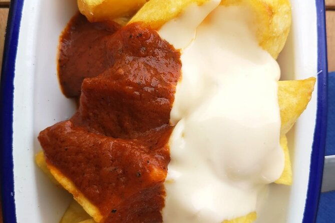 barcelona-food-tour-with-tapas-drinks-with-a-local