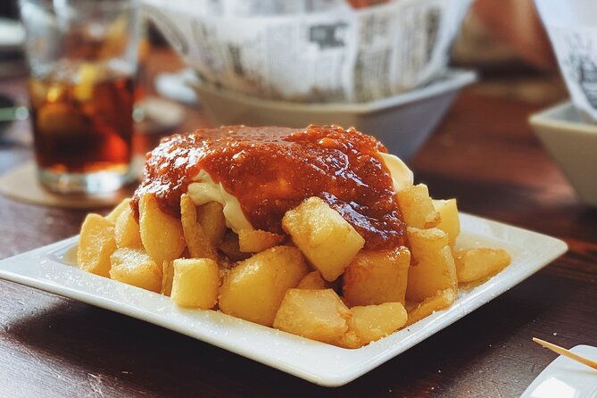 barcelona-food-tour-with-tapas-drinks-with-a-local