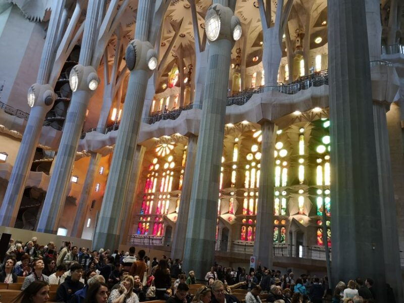 barcelona-foodie-walking-tour-with-sagrada-familia-tickets