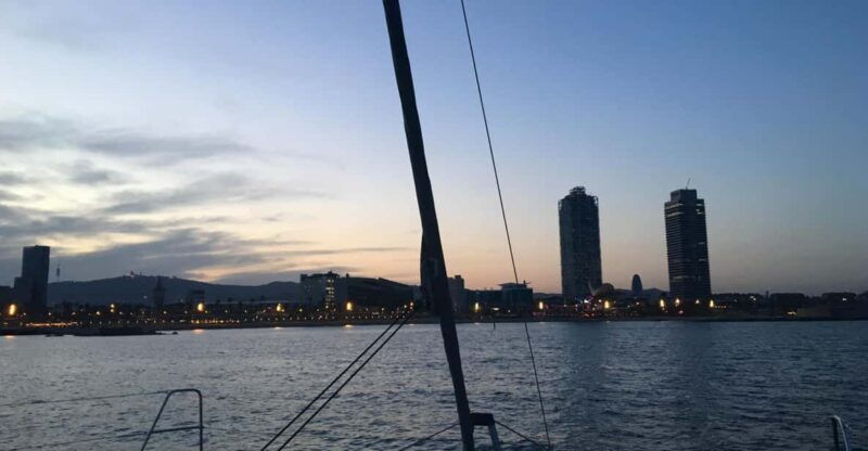 barcelona-full-moon-cruise