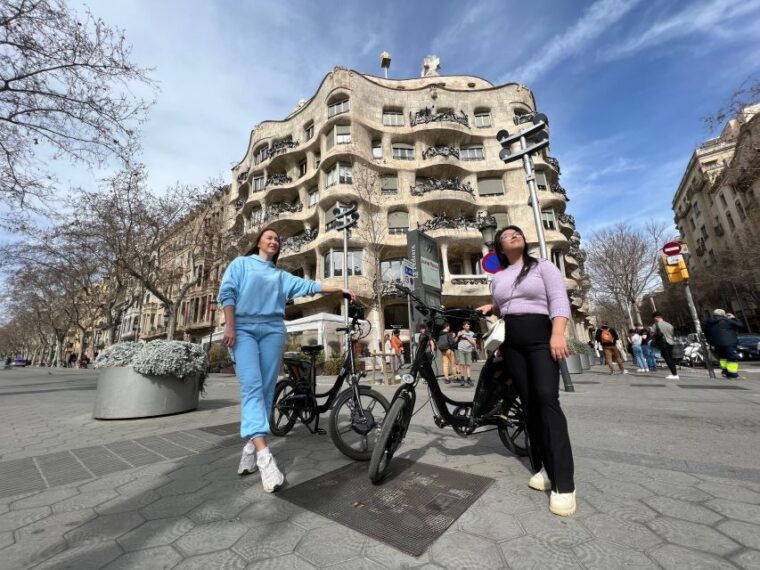 barcelona-gaudi-guided-e-bike-tour