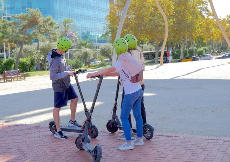barcelona-gaudi-highlights-guided-tour-by-electric-scooter