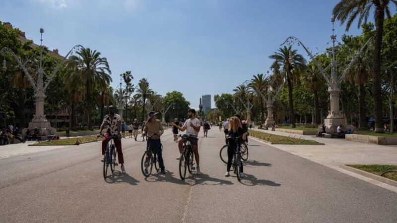 barcelona-gaudi-masterpieces-hidden-gems-e-bike-tour