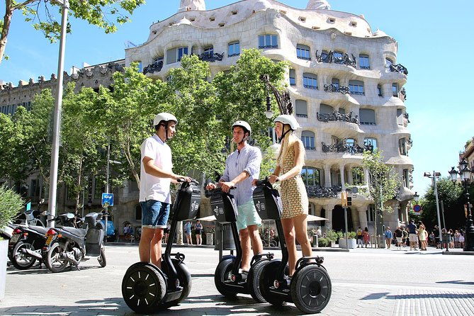 barcelona-gaudi-segway-tour