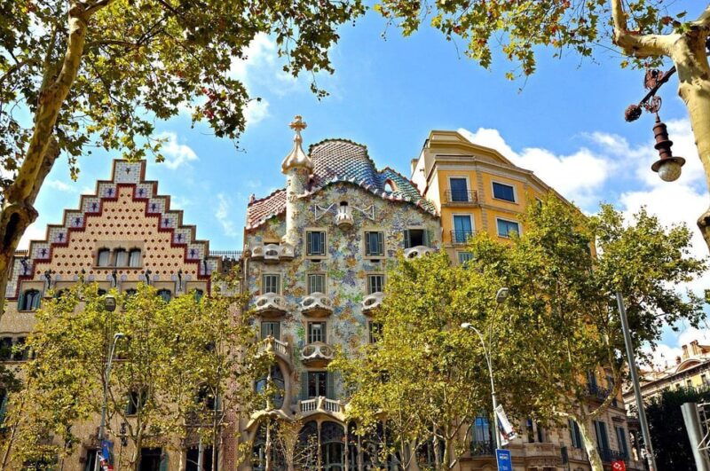 barcelona-gaudis-masterpieces-and-modernism-private-tour