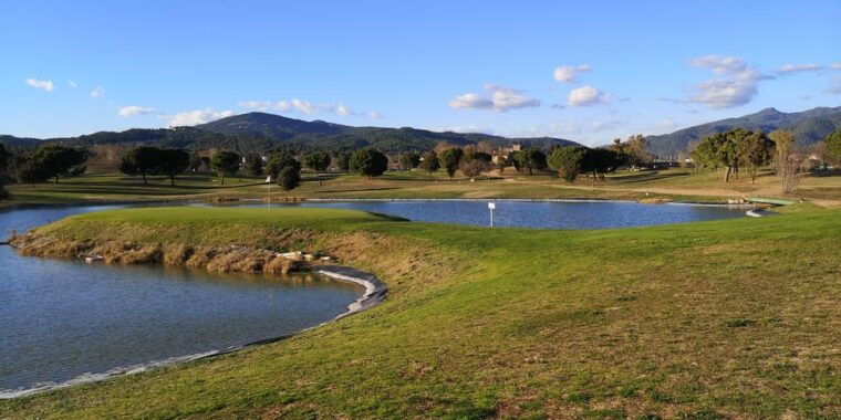 barcelona-golfing-all-inclusive-experience-pick-up-drop-off