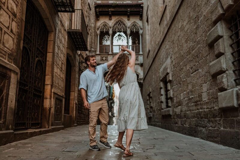 barcelona-gothic-quarter-cinematic-photoshoot-and-guide