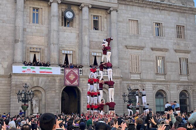 barcelona-gothic-quarter-from-roman-walls-to-hidden-courtyards