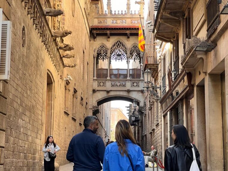 barcelona-gothic-quarter-guided-tour-with-flamenco-tapas