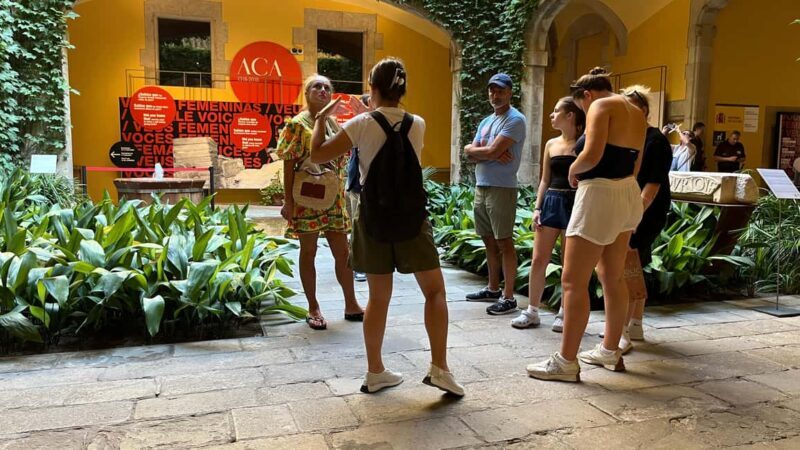 Barcelona Gothic Quarter: Roman Walls and Hidden Courtyards - Key Points