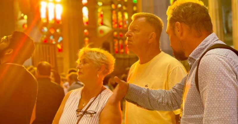 barcelona-gothic-quarter-sagrada-familia-park-guell-tour