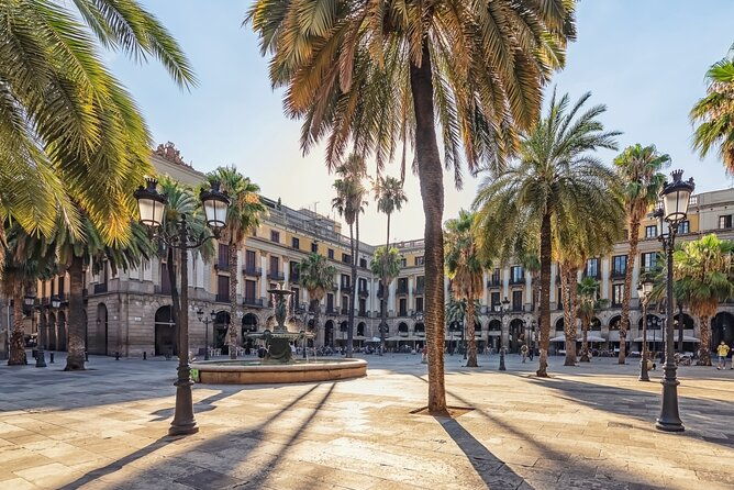 barcelona-gothic-quarter-scavenger-hunt-and-city-highlights-walking-tour