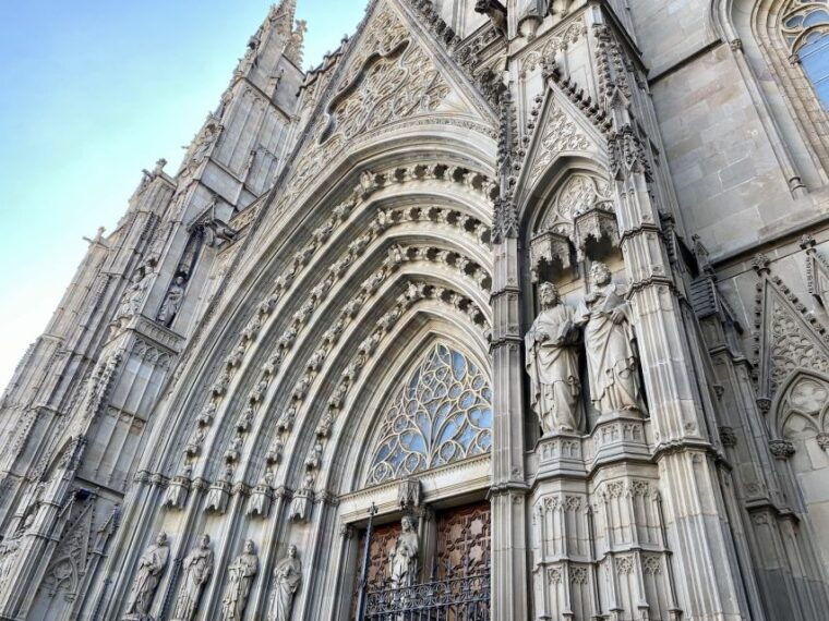 barcelona-gothic-quarter-smartphone-audio-walking-tour